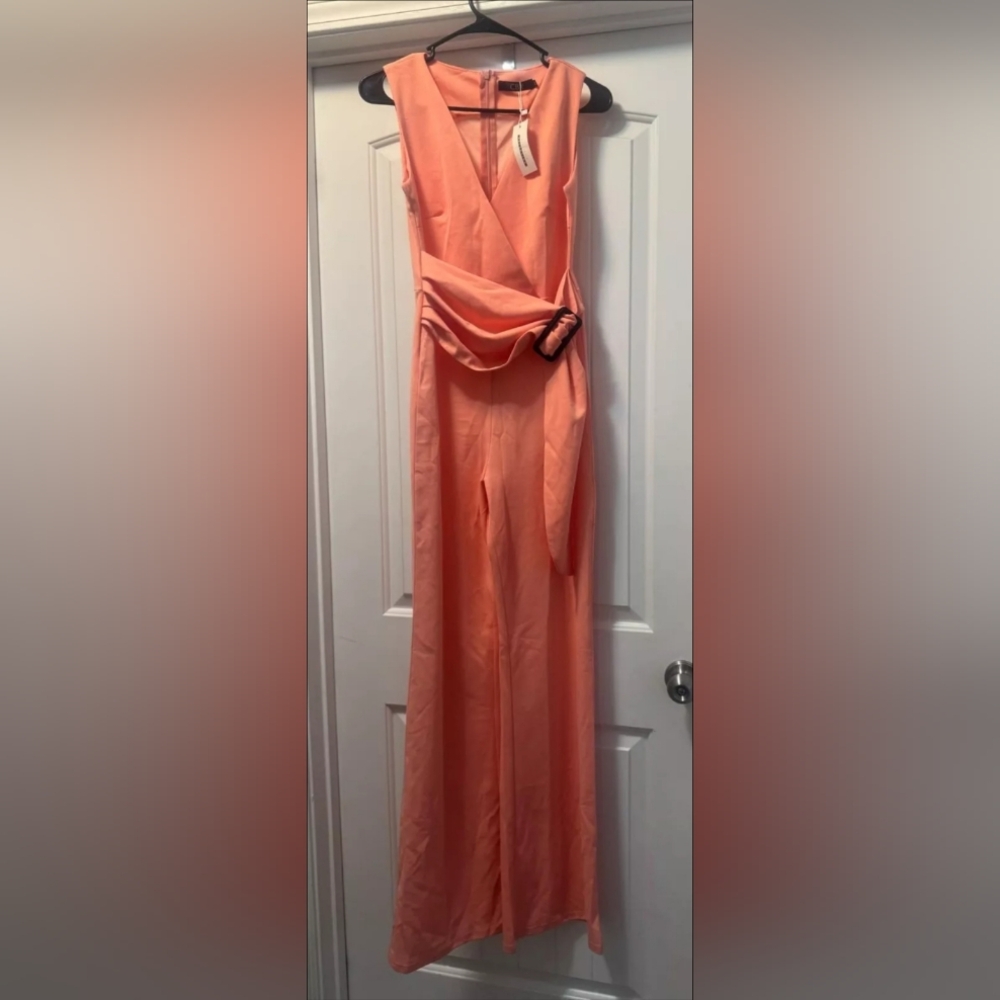 NEW CBR Chic Boutique Peach Coral Wide Leg Jumpsuit Sleeveless Belted Size M